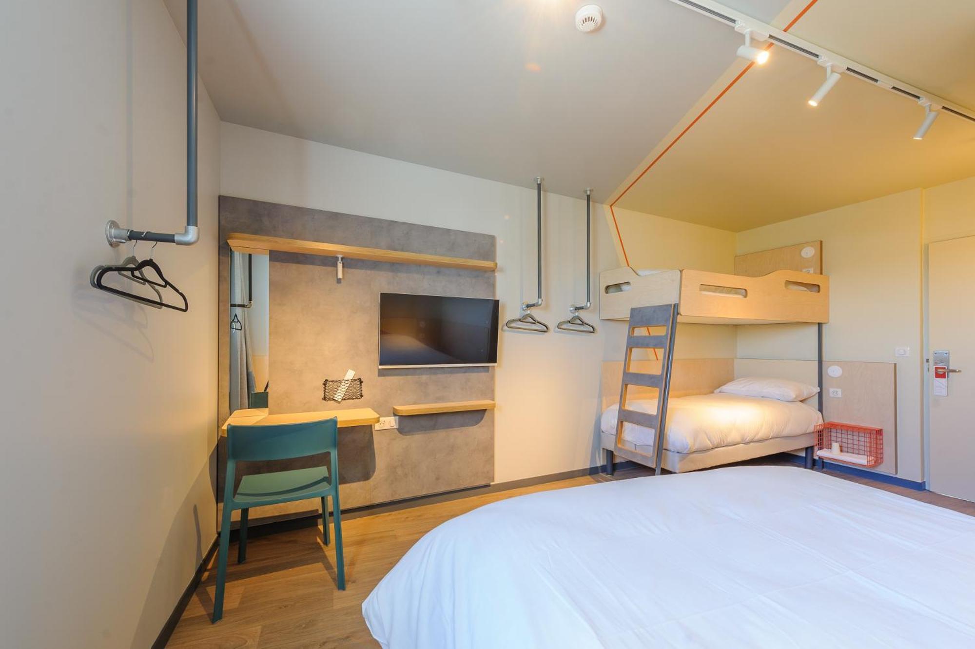 Ibis Budget La Rochelle Puilboreau Exterior photo