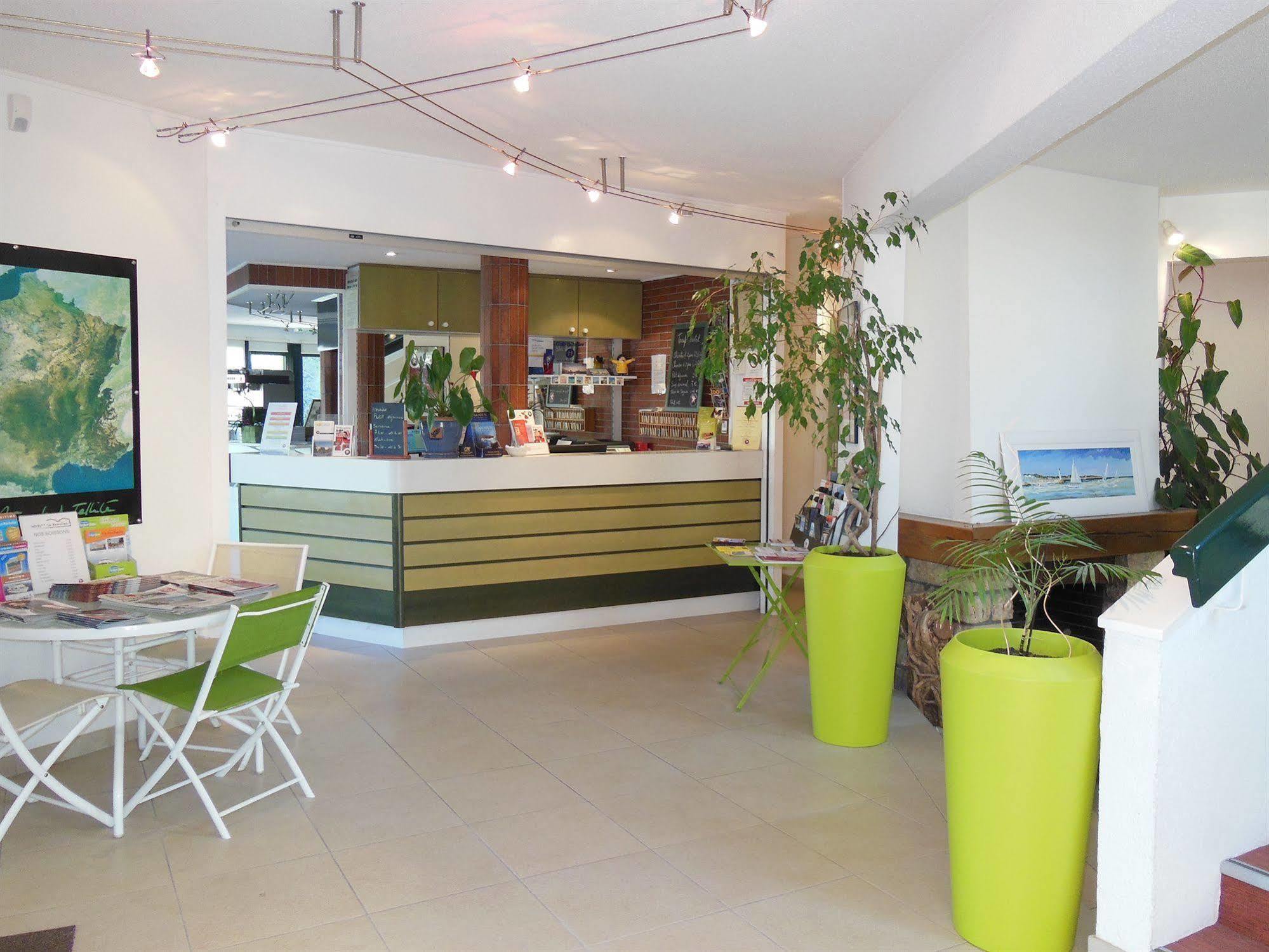 Ibis Budget La Rochelle Puilboreau Exterior photo
