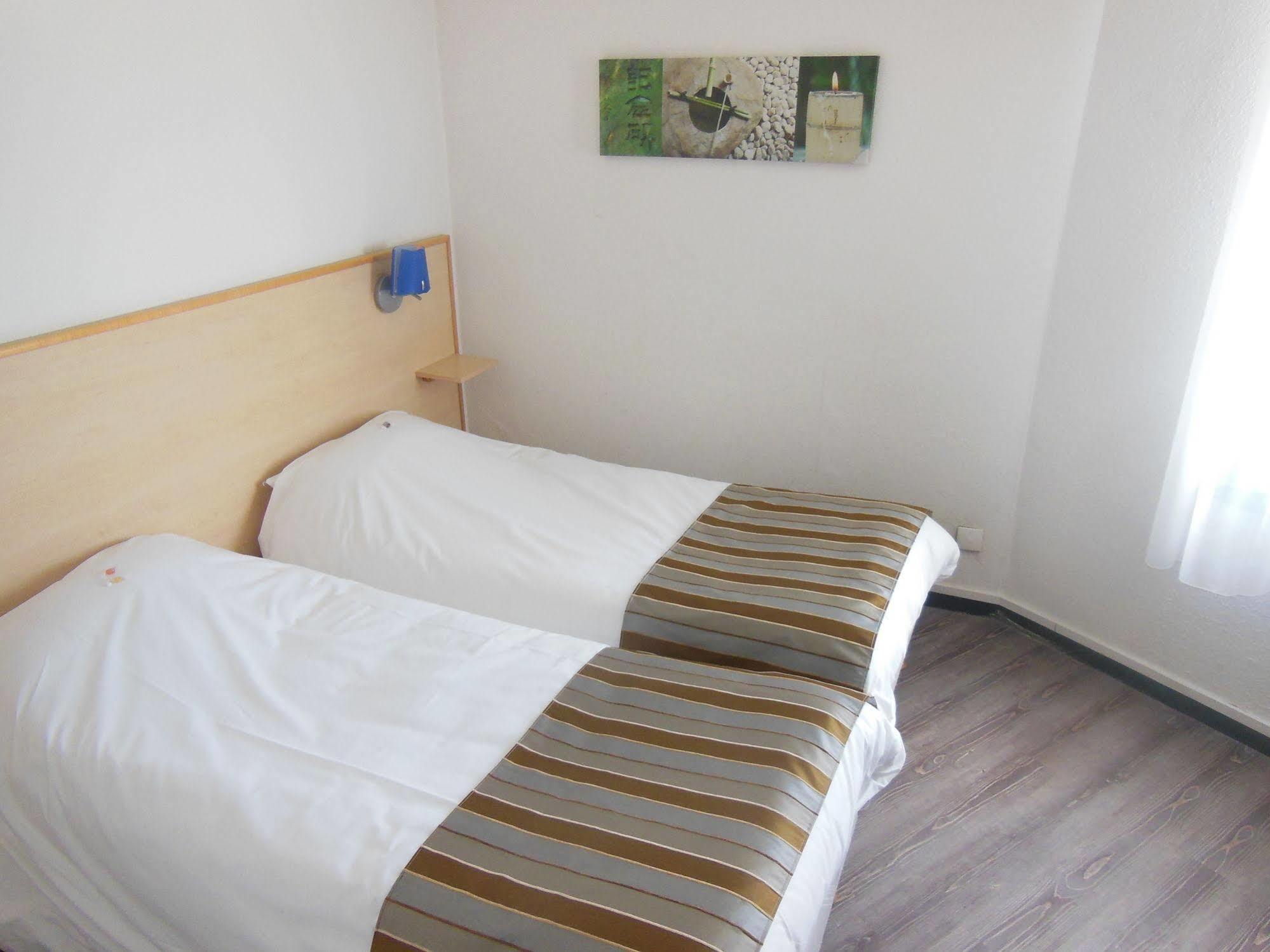 Ibis Budget La Rochelle Puilboreau Exterior photo