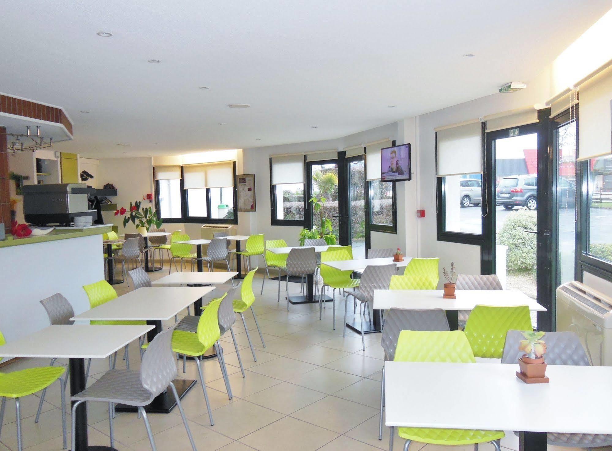 Ibis Budget La Rochelle Puilboreau Exterior photo