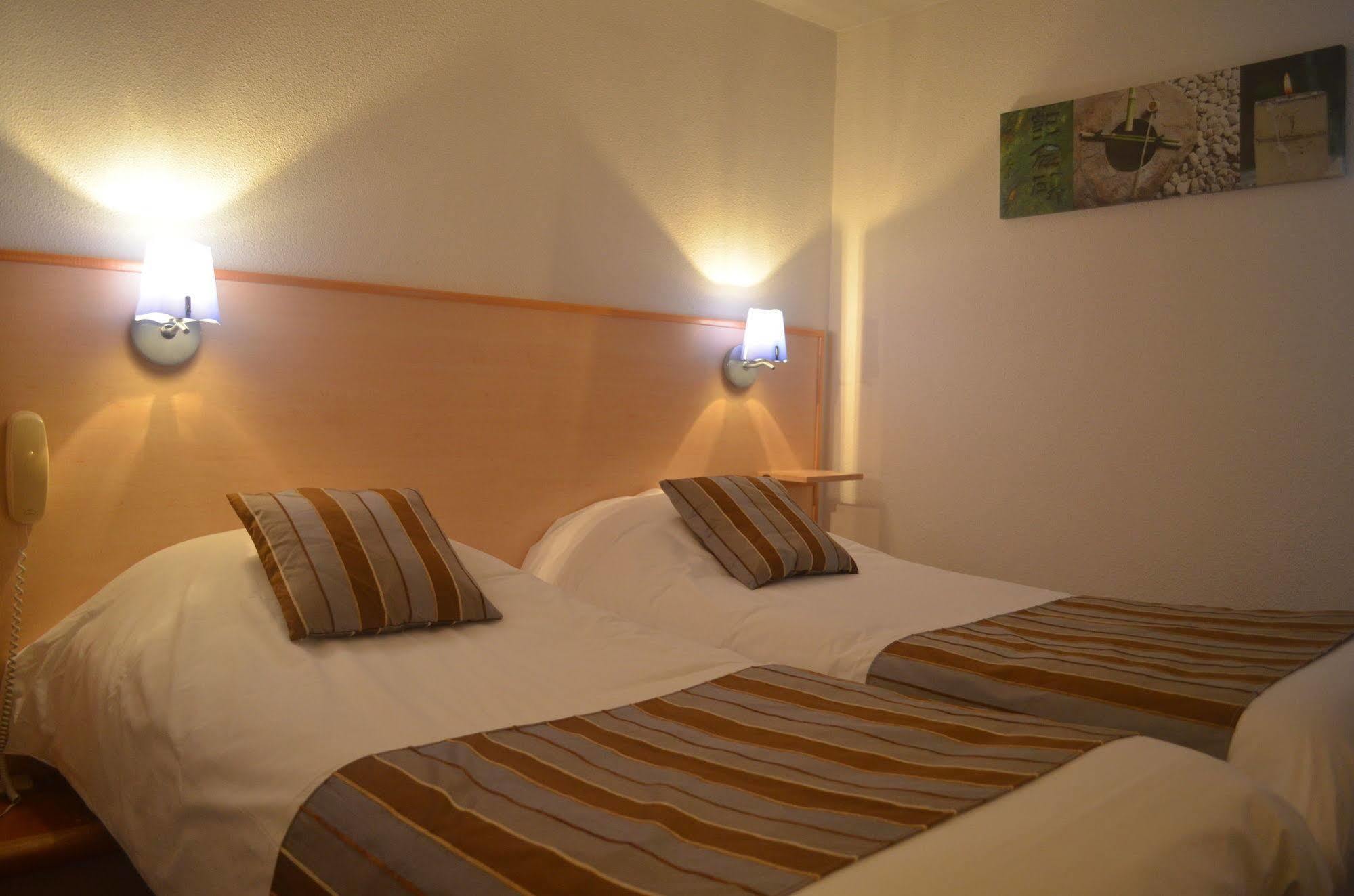 Ibis Budget La Rochelle Puilboreau Exterior photo